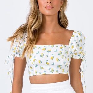 *NEW* Princess Polly Floral Crop Top
